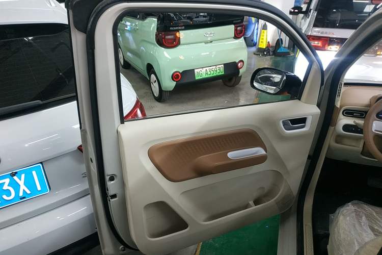 Used Wuling Hongguang MINIEV 2024 3rd Generation 215km Youth Edition
