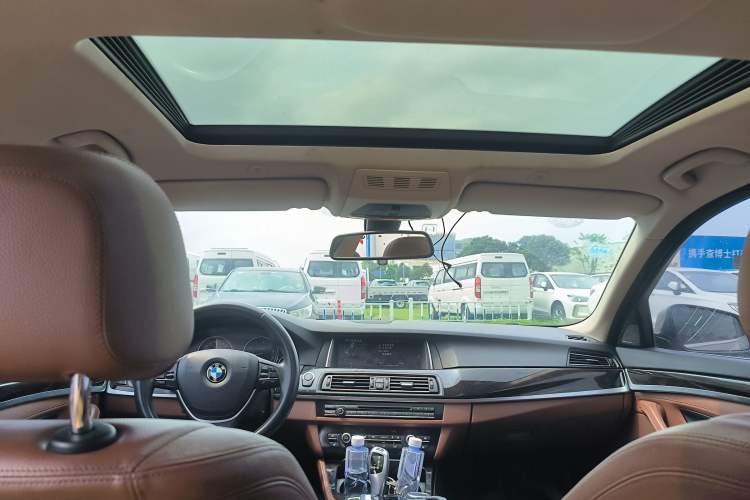 Used BMW 5 Series 2014 528Li Leading Model Headliner