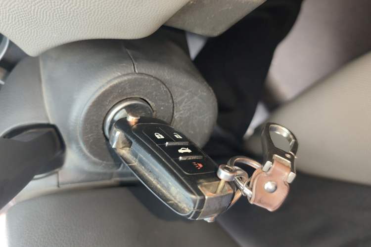 Used Chevrolet Cruze 2014 1.6L SL Millionth Anniversary Edition MT
