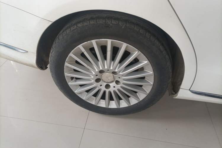 Used Mercedes-Benz C-Class 2015 C 200 L