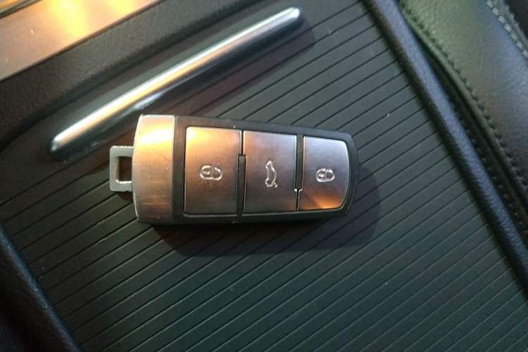 Used Volkswagen FAW-Volkswagen CC 2015 1.8TSI Prestige Model Interior 1