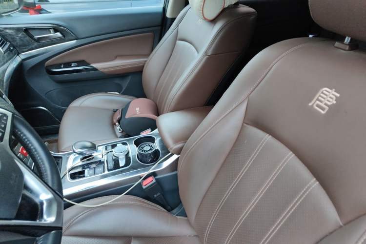 Used BYD Tang New Energy 2017 2.0T All-Wheel Drive Hyatt Model
