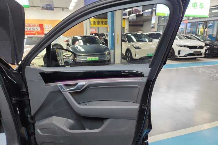 Used Volkswagen Touareg 2020 3.0 TSI Luxury Edition China VI