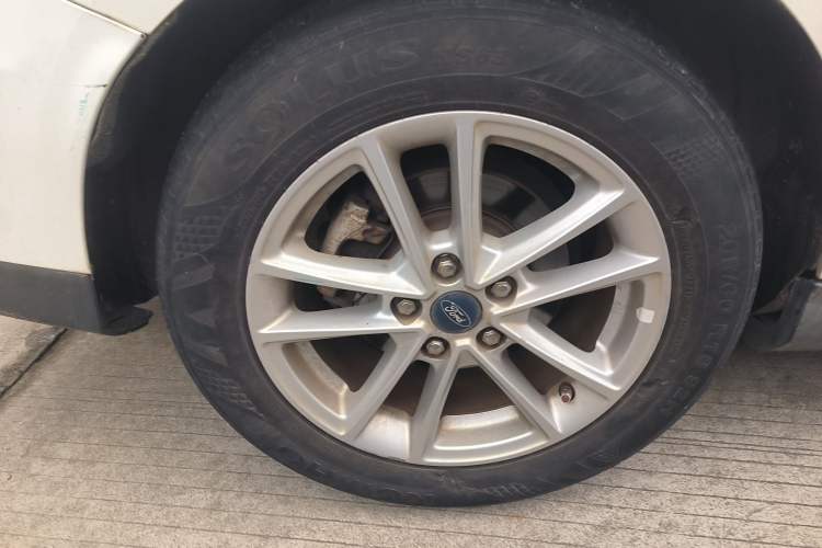 Used Ford Focus 2015 Sedan 1.6L Automatic Trend Model