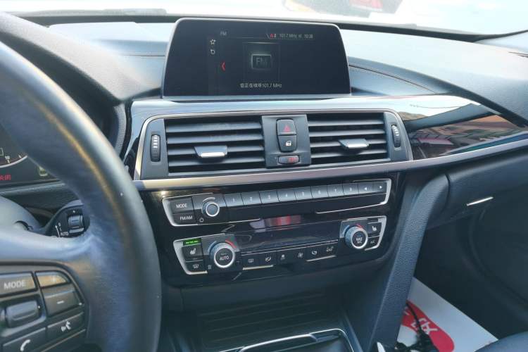 Used BMW 3 Series 2018 320Li xDrive Fashion Model