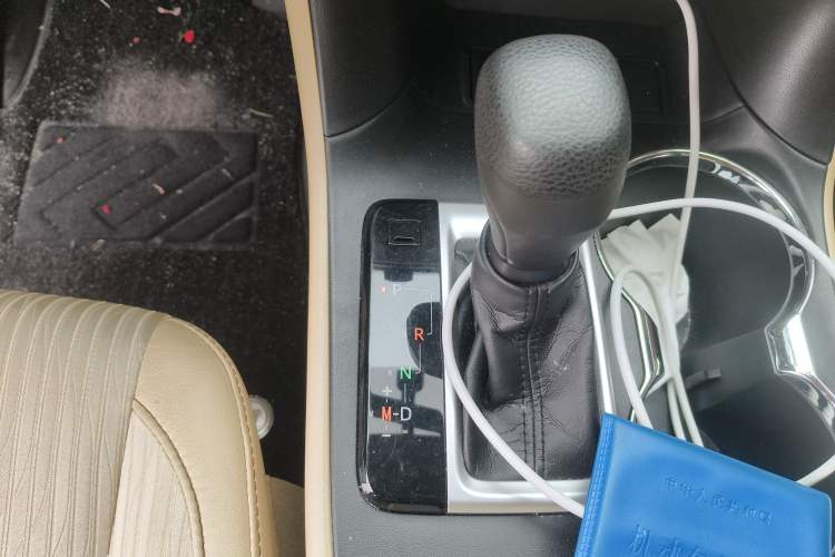 Used Toyota Highlander 2017 2.0T Two-Wheel Drive Elite Version 7 Seats