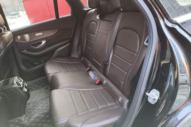 Used Mercedes-Benz GLC 2020 Facelift GLC 300 L 4MATIC Dynamic Edition