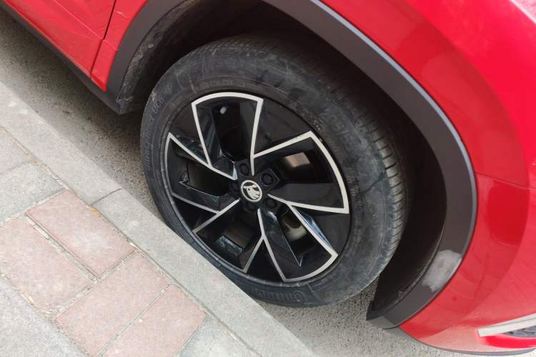 Used Skoda Kamiq 2020 GT 1.5L Automatic Flagship Model China VI Standard Right Front Wheel Hub