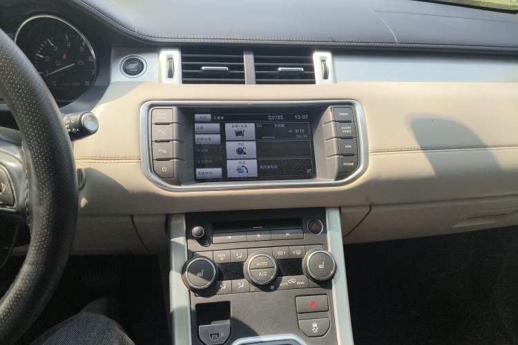 Used Land Rover Range Evoque 2013 2.0T 5-Door YAOZHI Edition Audio And AC Panel