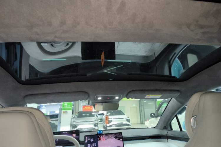 Used Hima Luxeed S7 2024 Ultra Four-Wheel Drive Flagship Edition Headliner