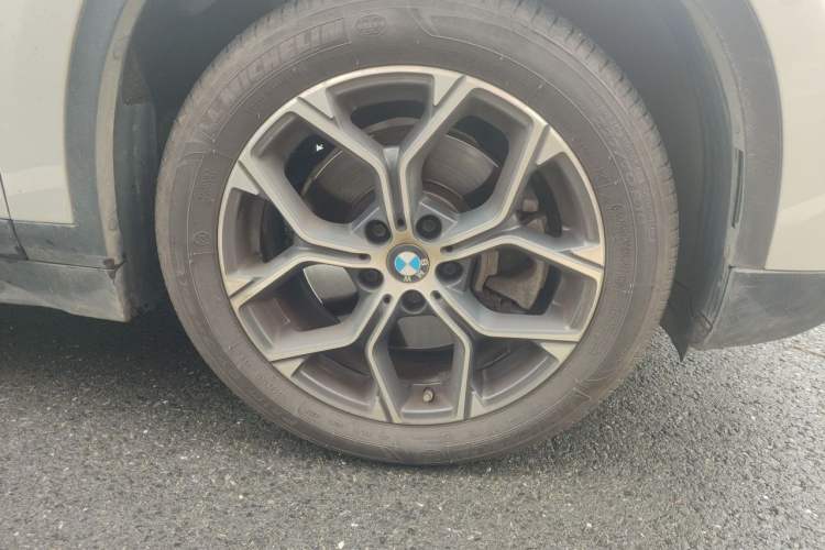 Used BMW X1 2020 sDrive25Li Leading Model
