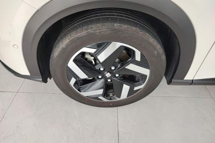 Used Baojun Yunhai 2024 500km Pure Electric Version Exterior 2