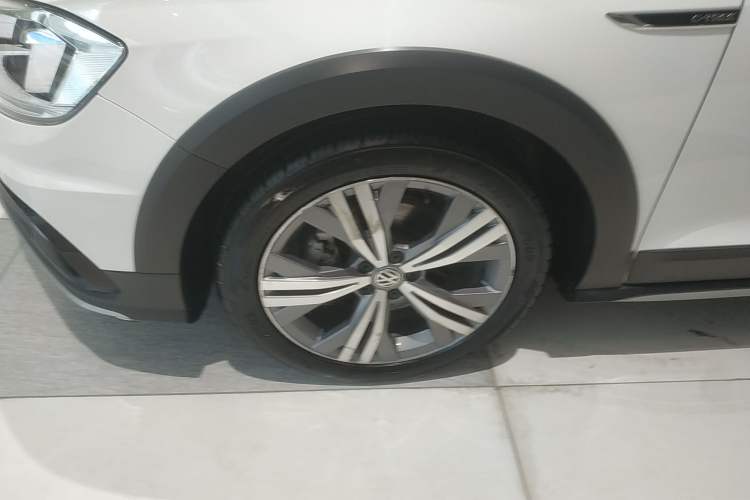 Used Volkswagen C-TREK 2018 230TSI DSG Luxury Version
