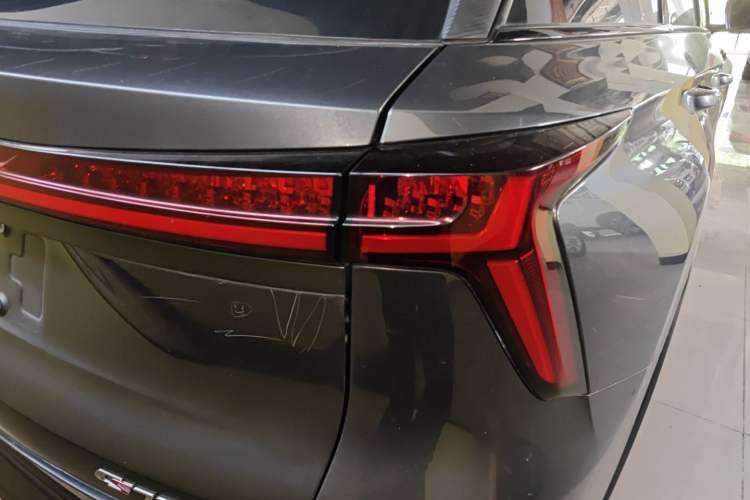 Used CHANGAN CS75 PLUS 2023 3rd Generation 1.5T Automatic Prestige Model
