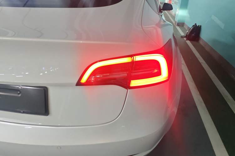 Used Tesla Model 3 2022 Rear-Wheel-Drive Version
