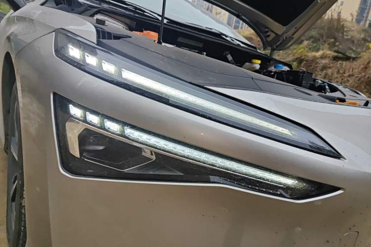 Used AION S MAX 2024 70 Star Edition Right Front Headlight