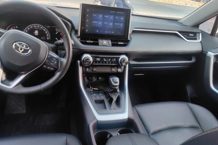 Used Toyota RAV4 2021 2.0L CVT Two-Wheel Drive Fashion PLUS Edition