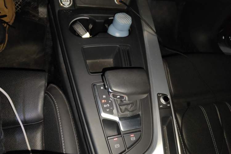 Used Audi A4L 2020 40 TFSI Fashion Dynamic Model
