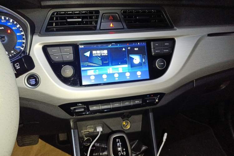 Used Geely Auto Vision X3 2019 Upgraded Model 1.5L CVT Prestige Version
