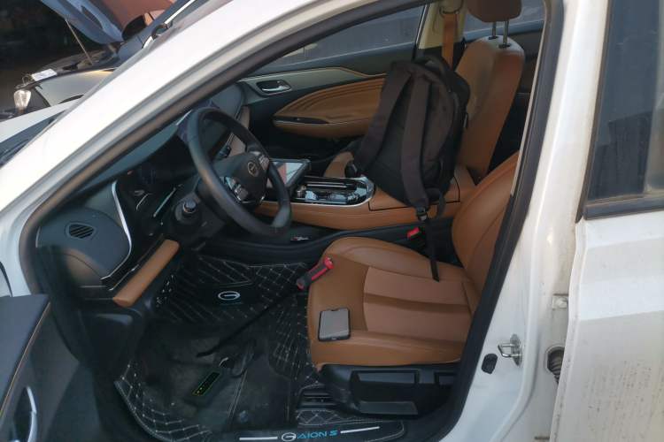 Used AION S 2023 Meizu 580 Lithium Iron Phosphate Left Front Seat