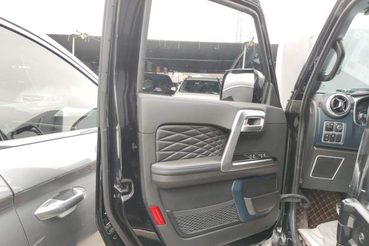 Used BAIC Off-Road BJ40 2023 2.0T Automatic Four-Wheel Drive Urban Hunter Edition Chivalrous Type