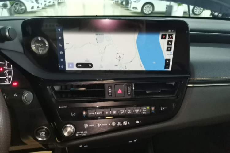 Used Lexus ES 2022 260 Excellence Edition
