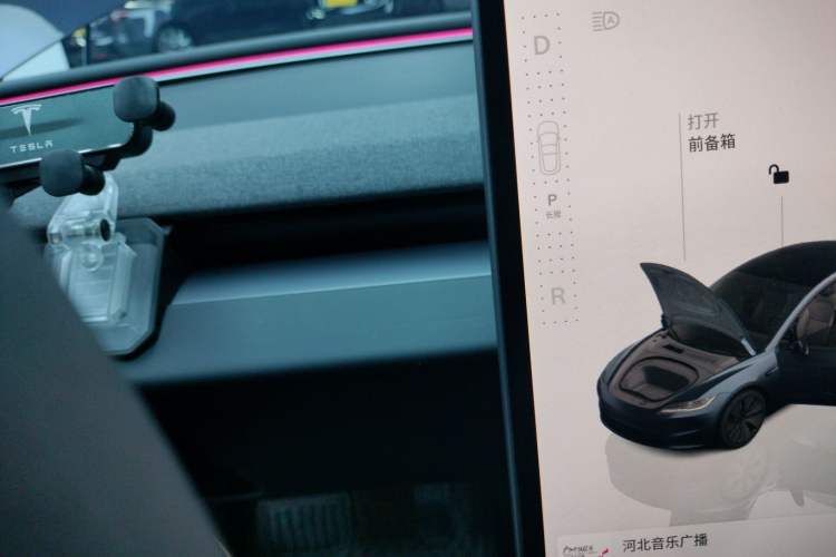 Used Tesla Model 3 2023 Long-Range All-Wheel-Drive Version