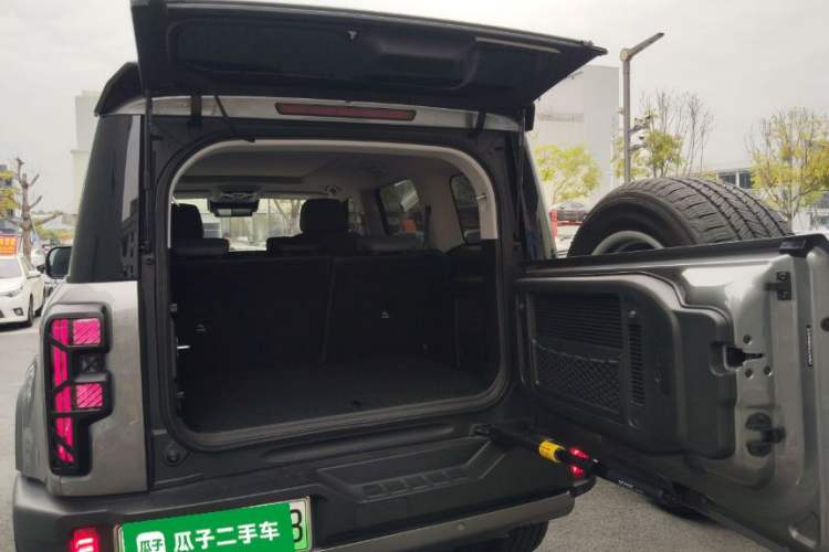 Used BAIC Off-Road BJ40 Electric Drive 2025 Advanced Edition Trunk