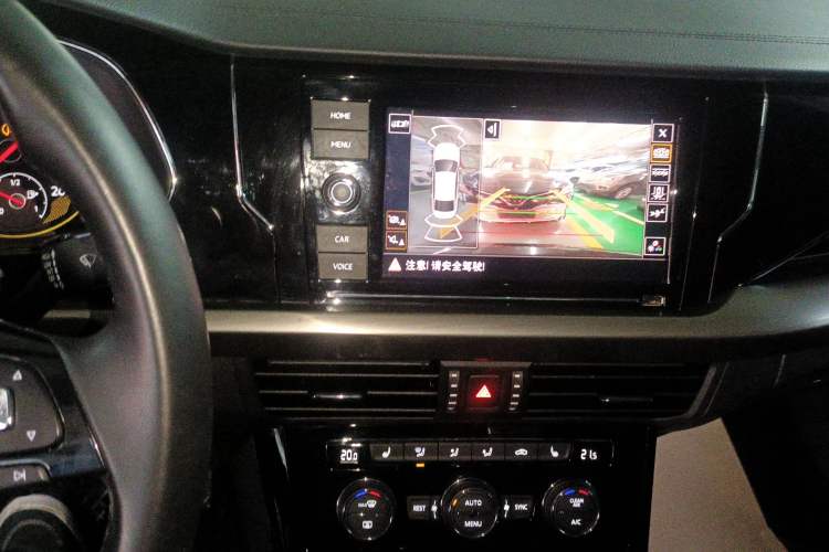 Used Volkswagen Passat 2019 330TSI Elite Edition China VI Audio And AC Panel