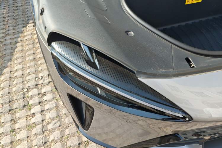 Used Xiaomi Auto YU7 2025 Ultra-Long Range Rear-Wheel Drive Version
