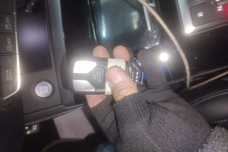 Used Audi Q5L 2025 quattro 45th Anniversary Edition 40 TFSI Luxury Dynamic Model