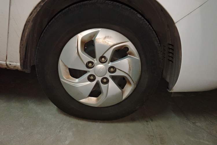 Used JAC Refine M4 2017 1.9T Diesel Manual Comfort Model