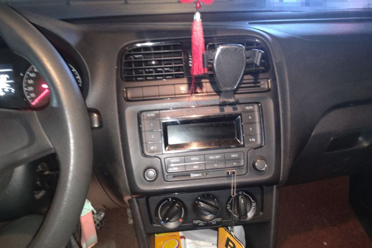 Used Volkswagen Polo 2014 1.4L Manual Fashion Edition
