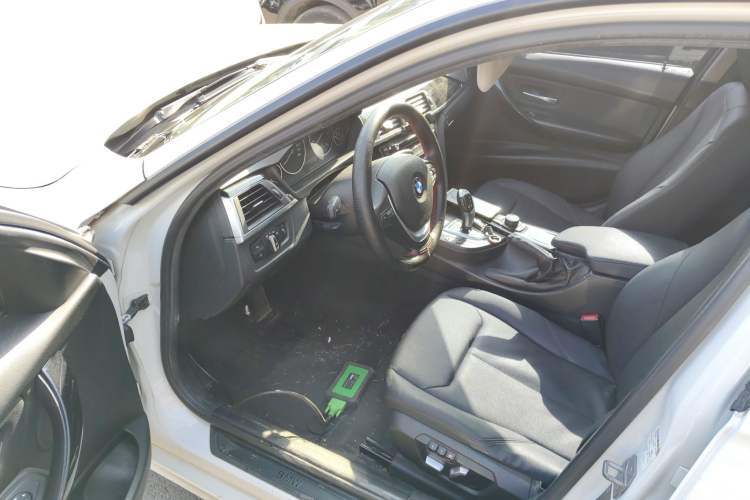 Used BMW 3 Series 2016 316i Fashion Model
