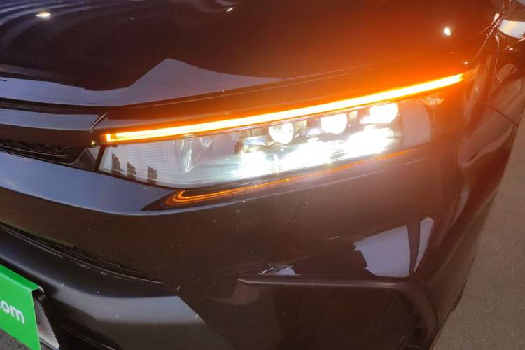 Used Honda Breeze 2023 240TURBO Two-Wheel-Drive Luxury Edition 5 Seats Left Front Headlight