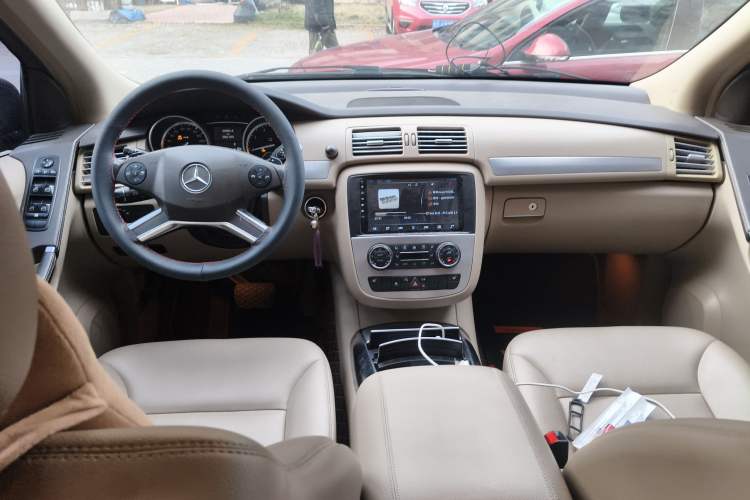 Used Mercedes-Benz R-Class 2011 R 300 L Business Model