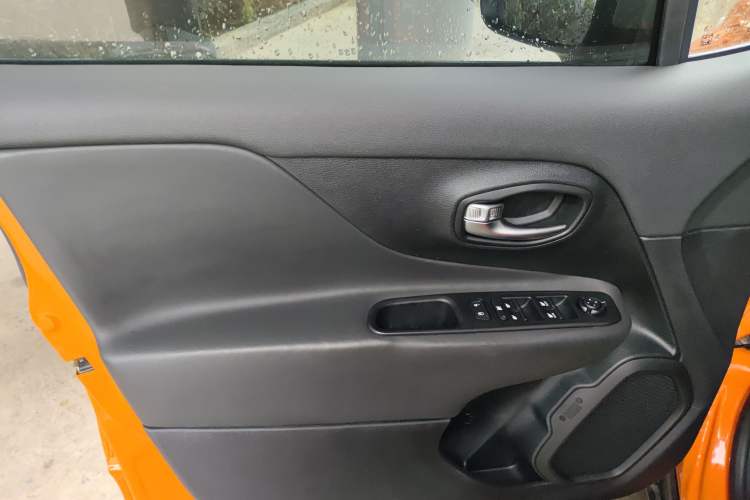 Used Jeep Renegade 2021 220T Automatic Elite Edition Left Front Door Interior