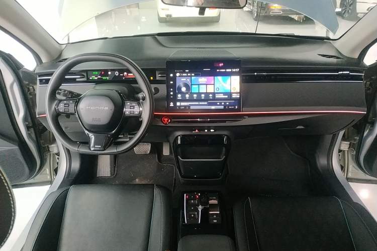 Used Honda e:NP2 2024 Advanced Edition Center Console