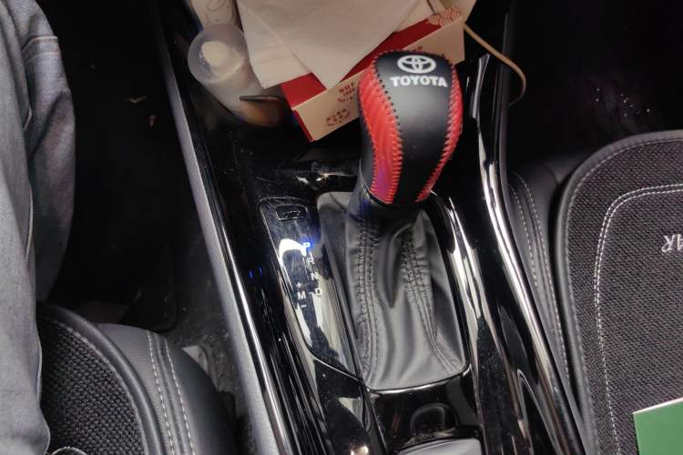 Used Toyota IZOA 2020 2.0L Yichi Version Gear Lever