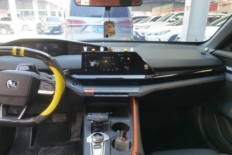 Used CHANGAN UNI-V 2022 1.5T Prestige Version
