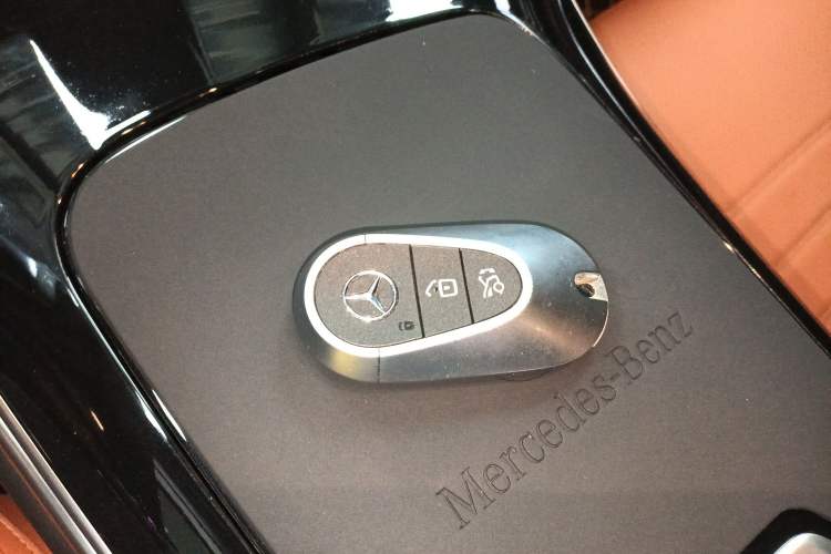 Used Mercedes-Benz GLC 2024 Facelifted GLC 260 L 4MATIC Luxury Version 5 Seats