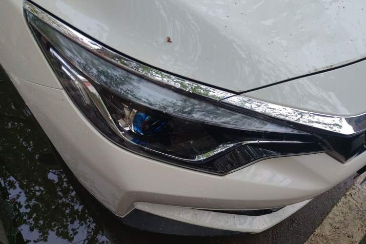 Used Venucia D60 2021 1.6L Entry Manual Comfort Edition Right Front Headlight