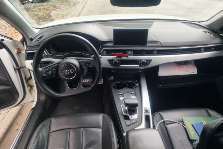 Used Audi A4L 2018 30th Anniversary Edition 40 TFSI Fashion Model
