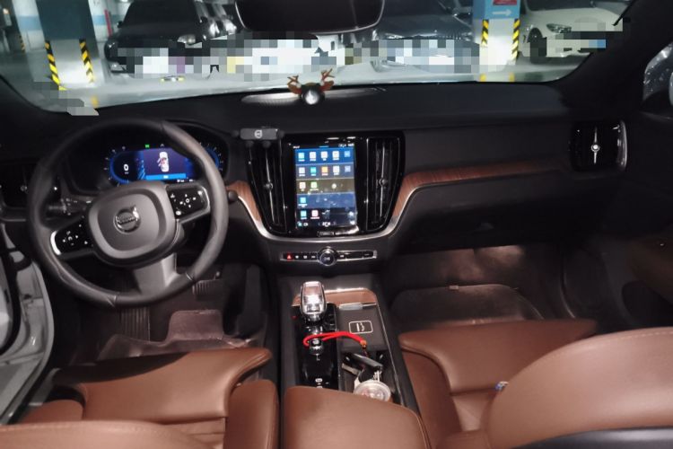 Used Volvo S60 2023 B4 Zhiyuan Luxury Edition