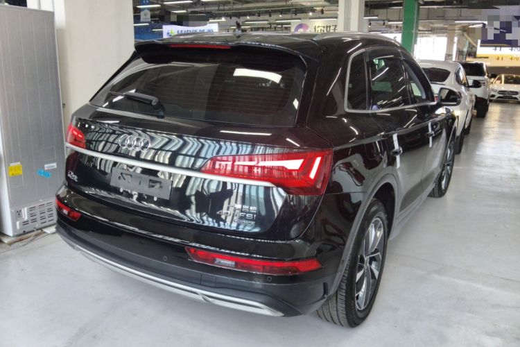 Used Audi Q5L 2022 Updated Version 40T Luxury Elegant Edition Rear Right 45 Deg