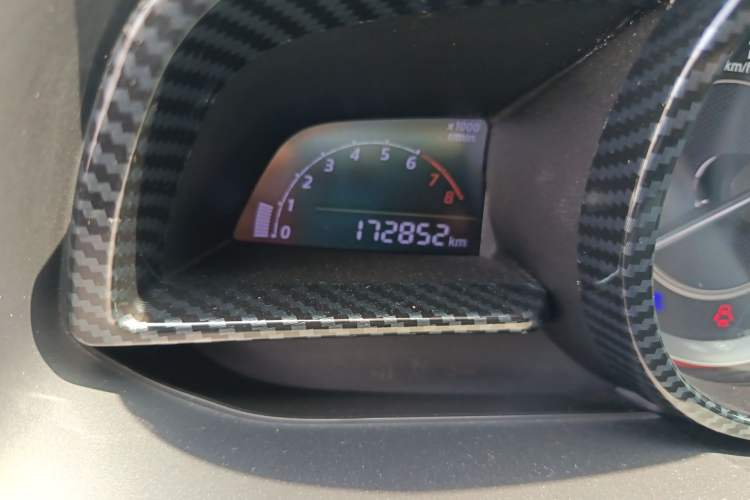 Used Mazda 3 Axela 2016 Sedan 1.5L Manual Comfort Model
