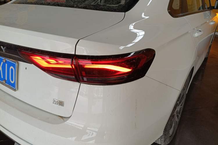 Used Geely Auto Emgrand 2025 4th Generation 1.5L CVT Longteng Edition
