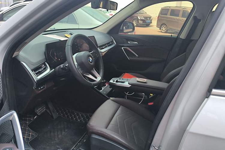 Used BMW X1 2023 sDrive20Li X Design Package Driver Seat