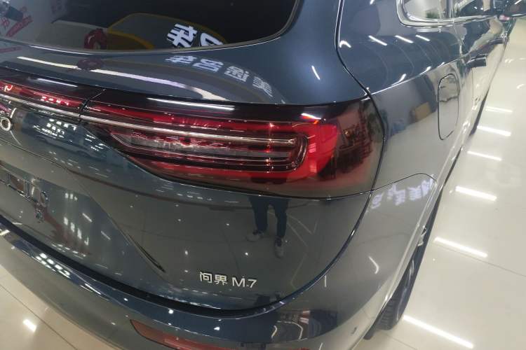 Used Hima AITO M7 2024 1.5T Intelligent Drive 4WD Ultra Version 5 Seats Right Rear Taillight