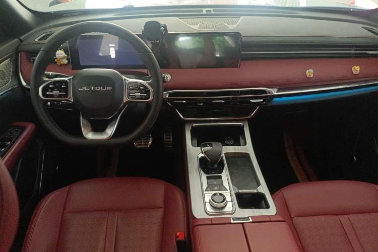 Used JETOUR X70 PRO 2023 1.5T DCT Comfort Edition 5 Seats
